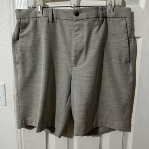 Callaway Golf shorts with comfort fit waist band